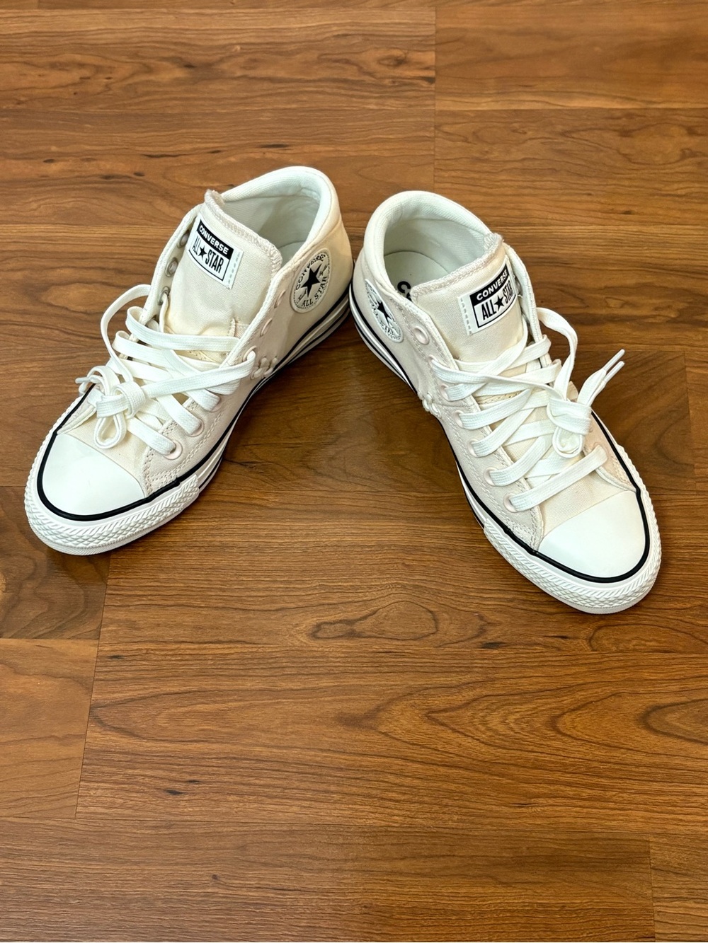 Converse All Star Women's Madison Mid Sneaker Size 7 Pale Petal Color